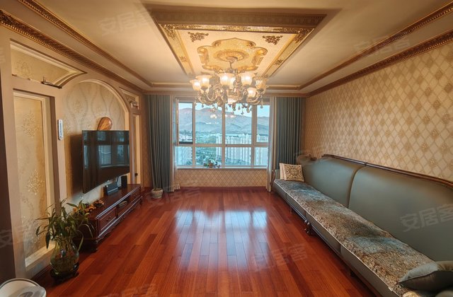 红石小区B区3室2厅125㎡72万二手房图片