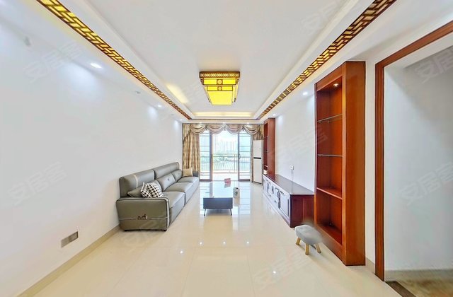 金山湖花园3区3室2厅133.4㎡150万二手房图片