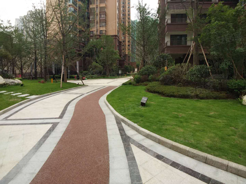 蓝润光华春天b区