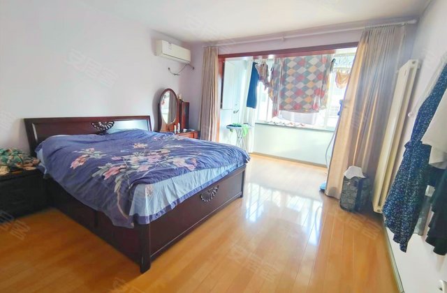 恒苑小区3室1厅115㎡349万二手房图片