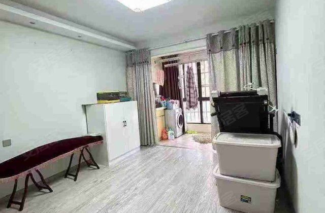 天森国际花都4室2厅132.73㎡74万二手房图片