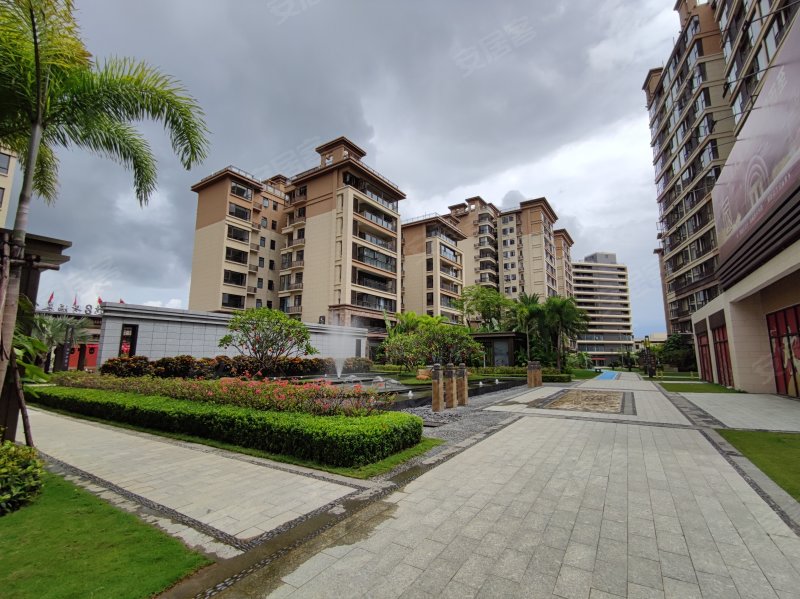 海棠湾8号温泉公馆(别墅),龙海路-三亚海棠湾8号温泉公馆(别墅)二手房