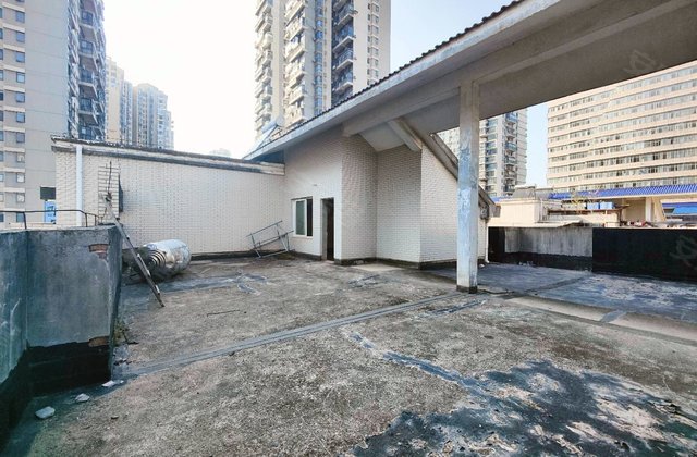 通苑佳园4室2厅168.5㎡42.8万二手房图片