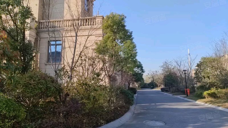 绿地滨湖城(别墅),经六路,近环保大道-盐城绿地滨湖城(别墅)二手房