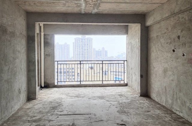 华容中利城3室2厅130㎡53.8万二手房图片