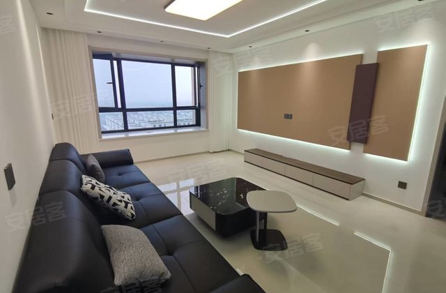 润泽园小区3室2厅118㎡109万二手房图片