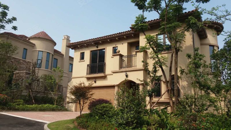 庆隆南山高尔夫国际社区柏翠庄