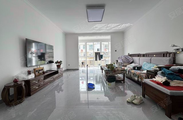 桥南新村4室2厅135㎡49万二手房图片