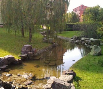 西庭网球俱乐部和公寓