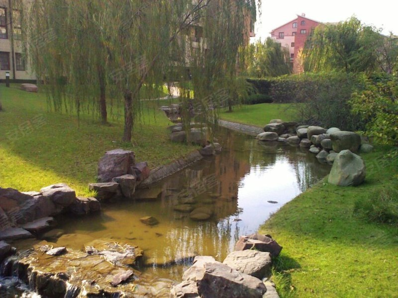 西庭网球俱乐部和公寓