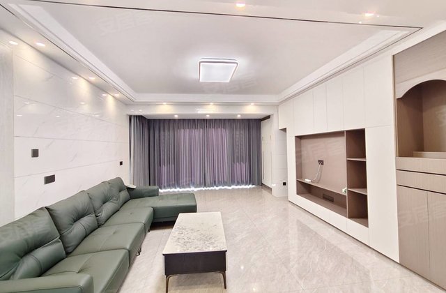 万新御景山庄4室2厅138㎡102万二手房图片