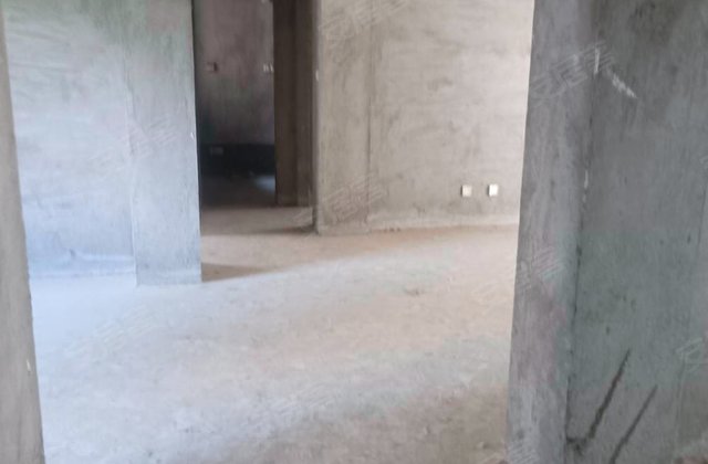   了！心海湾一楼复试带院   多平