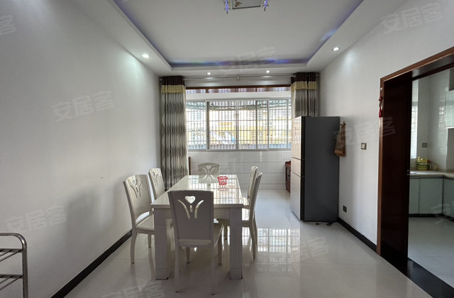 湘北家装特区3室2厅128.69㎡35.8万二手房图片