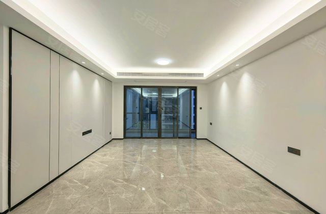 国宸府4室2厅142㎡150万二手房图片