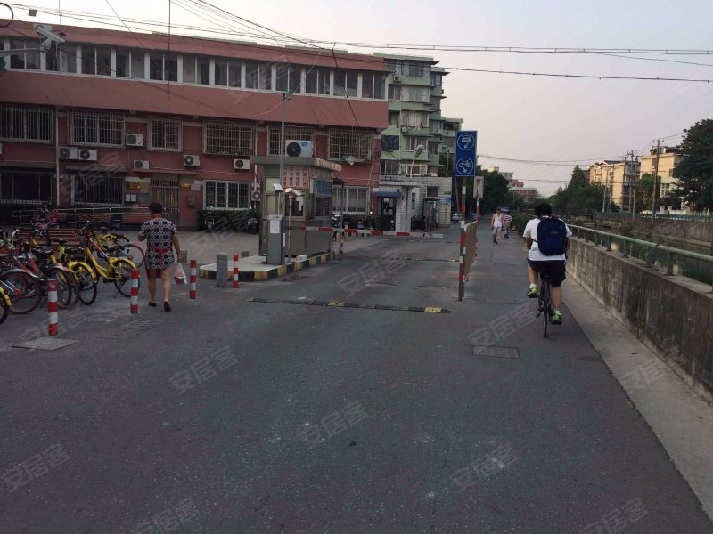 逸仙路1321弄3支弄小区 