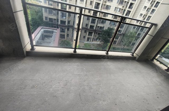 信江一品4室2厅142㎡86万二手房图片