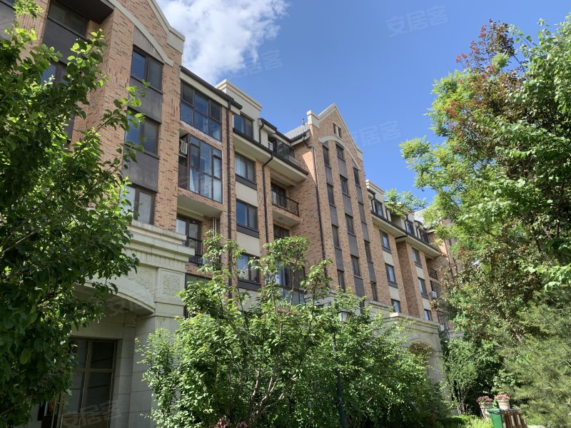 金隅翡丽铂爵郡