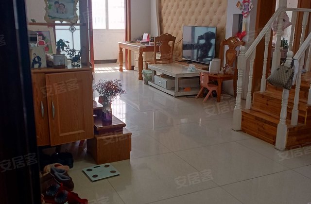 加州阳光5室3厅204㎡30万二手房图片