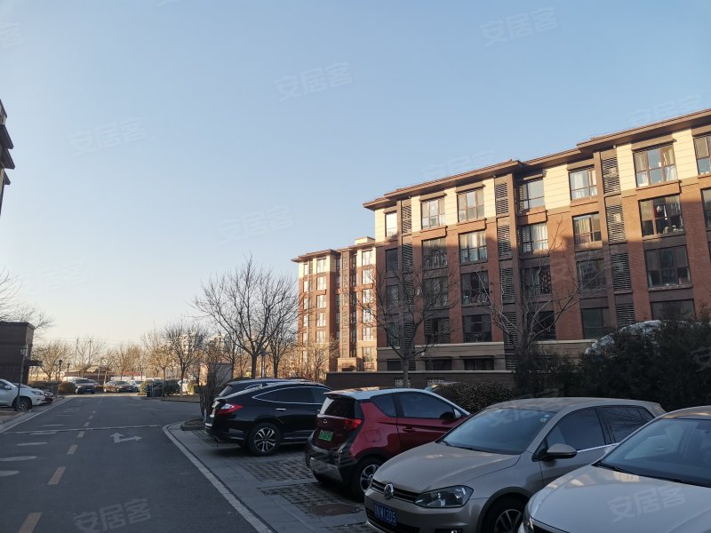 东丽湖万科城碧溪苑