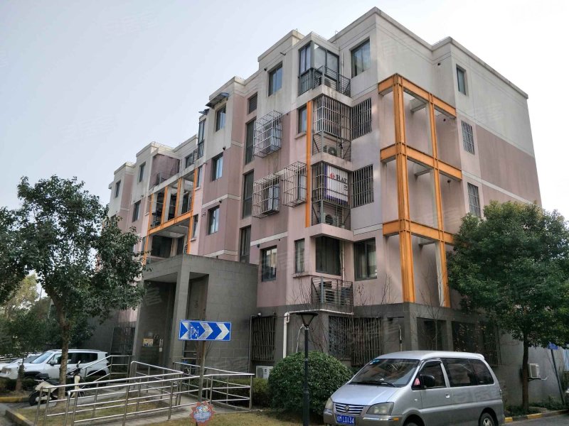 世博家园十三街坊