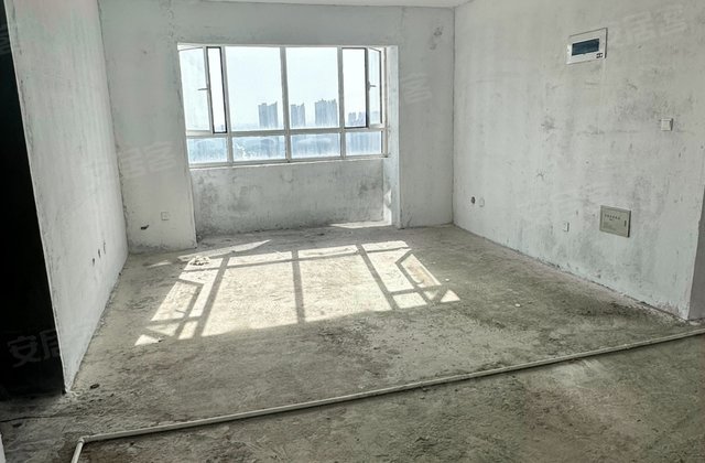 佳信国际公馆3室2厅137㎡58万二手房图片