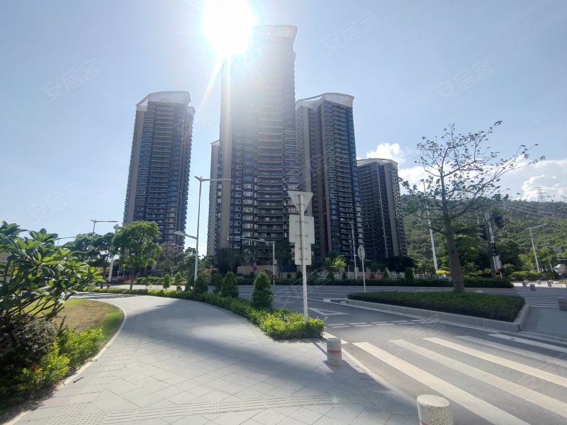 华发琴澳新城四季广场,会展五路-珠海华发琴澳新城四季广场二手房