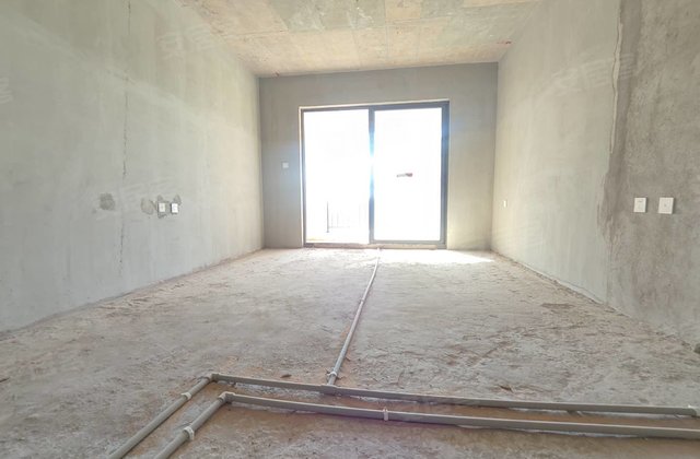 中梁国宾府3室2厅100㎡29.8万二手房图片