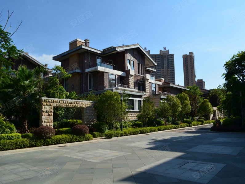 阳光理想城丹宁顿小镇