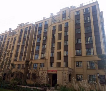 绿地悦澜湾 (新上好房)南北通透  一线看湖 !视野无遮挡