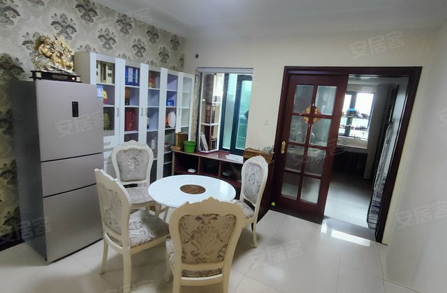 恒大绿洲3室2厅140㎡78万二手房图片