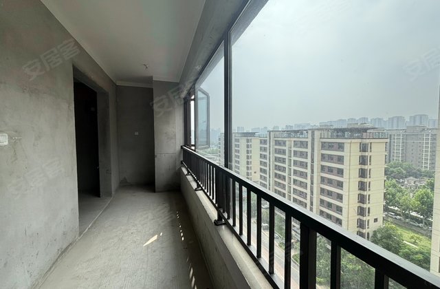 北京城房春华园4室2厅133㎡65.6万二手房图片