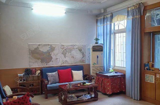 南街小区4室2厅127㎡28.8万二手房图片