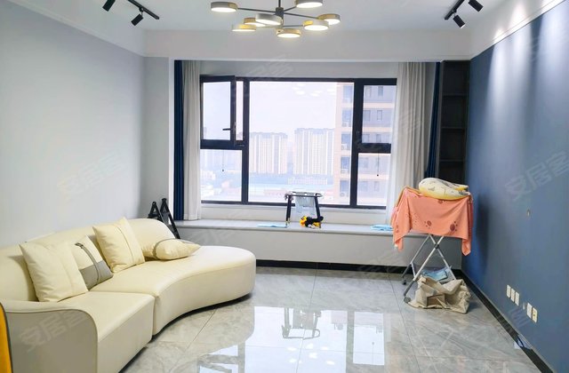 融创澄波府邸3室2厅117㎡88万二手房图片