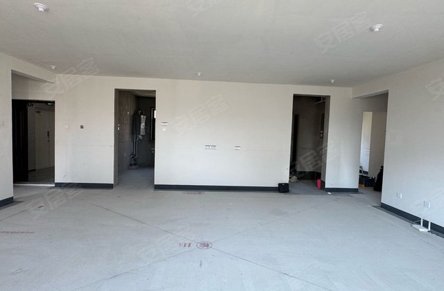 悦然居4室2厅144㎡67万二手房图片
