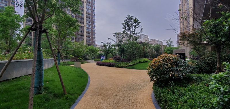 绿地朝阳中心,赣江南大道1979号-南昌绿地朝阳中心二手房,租房,房价