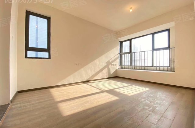 越秀青特翰悦府3室2厅105.19㎡53万二手房图片