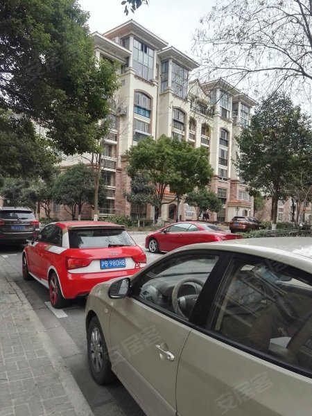 丽都城假日景苑