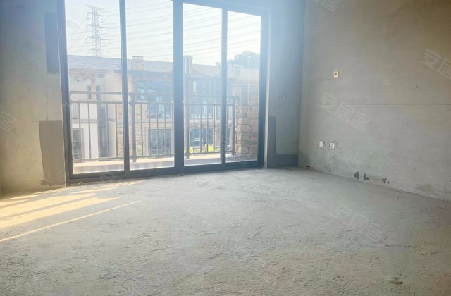 卓越蔚蓝山(别墅)3室2厅162.61㎡510万二手房图片