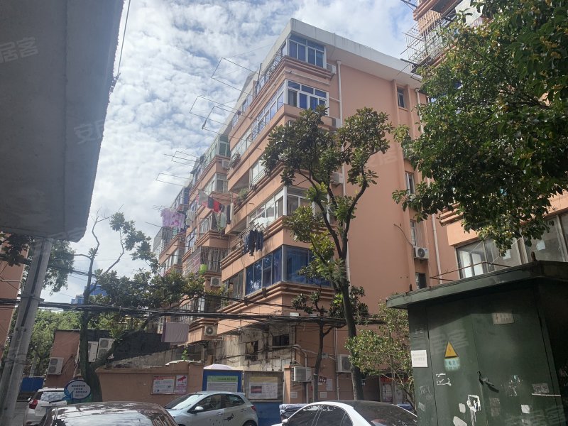 新德路361,363,367号小区 