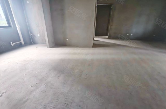 尚泽锦园4室2厅149㎡102万二手房图片