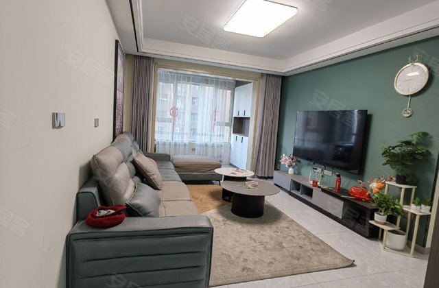 中成皇家花园3室2厅122㎡75万二手房图片