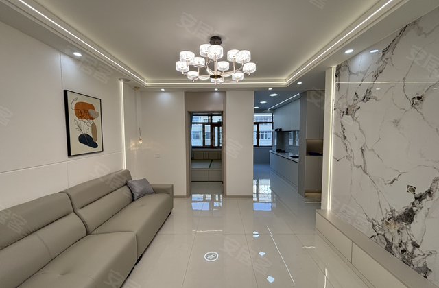 公安小区3室1厅100㎡27.8万二手房图片