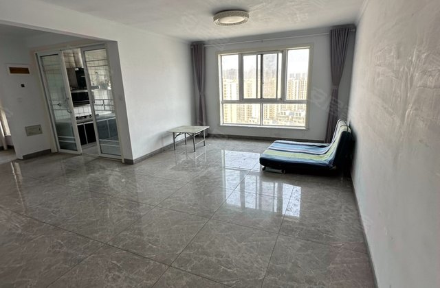 佳信铂金豪庭北区3室2厅155㎡59万二手房图片