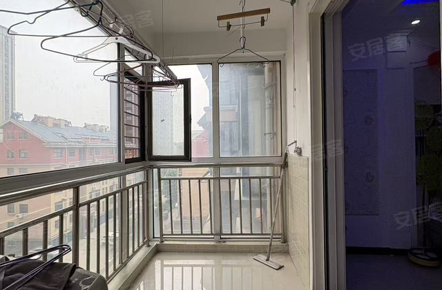 一品澜湾小区3室2厅120㎡39.9万二手房图片
