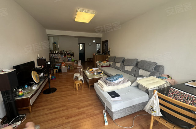 东城景苑3室2厅112㎡50万二手房图片