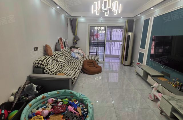 万达悦府C区3室2厅138㎡108万二手房图片