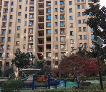 瑞景花园 精装修  室 卫 西边户  业主诚心出售