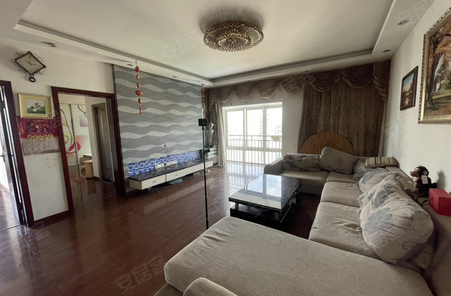 长江花园生态园3室2厅135㎡44.2万二手房图片