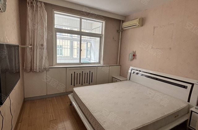 恒屹小区3室2厅114㎡50万二手房图片