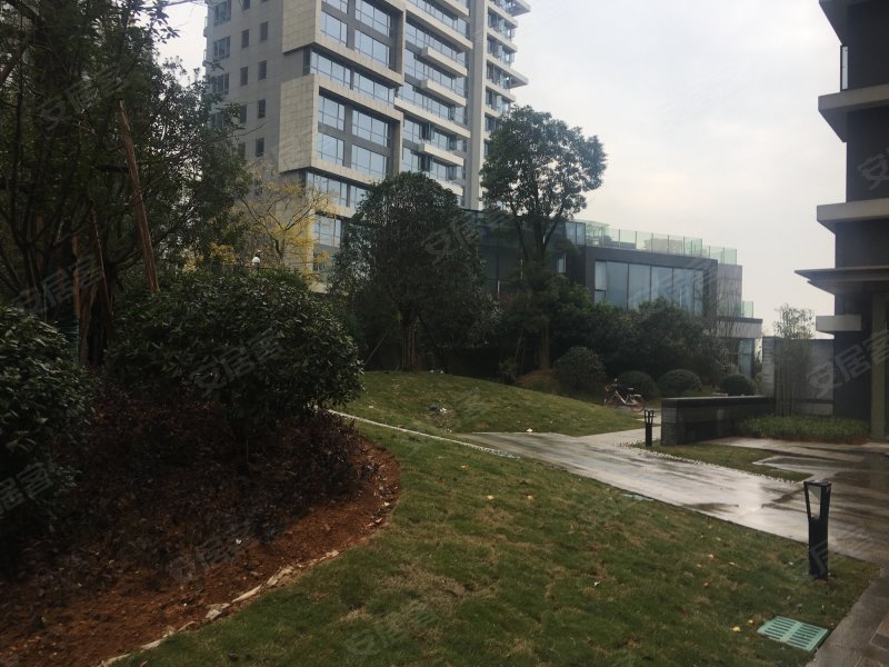 恩瑞御西湖,金星中路168号